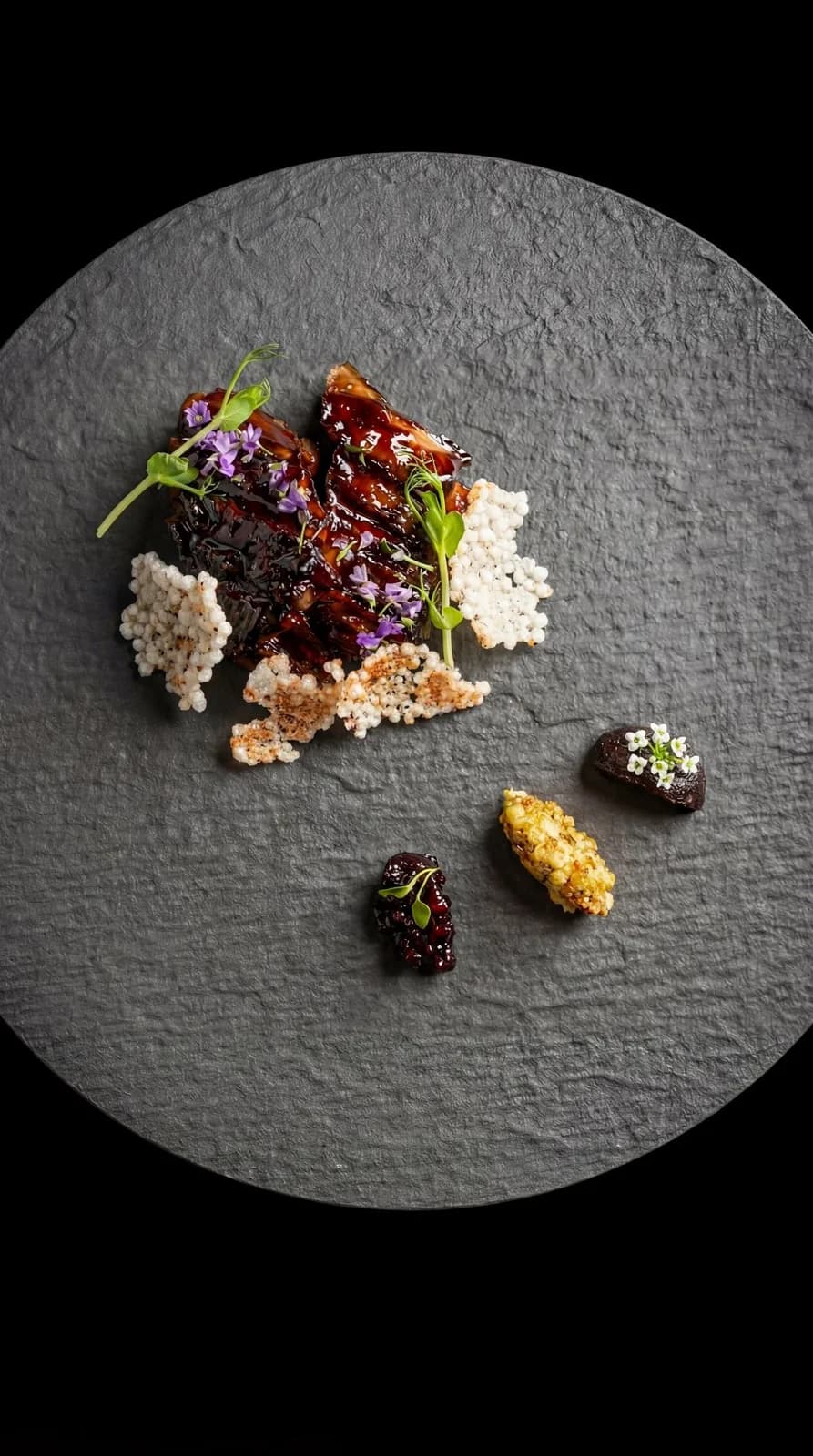 Char siu secreto, cherries.